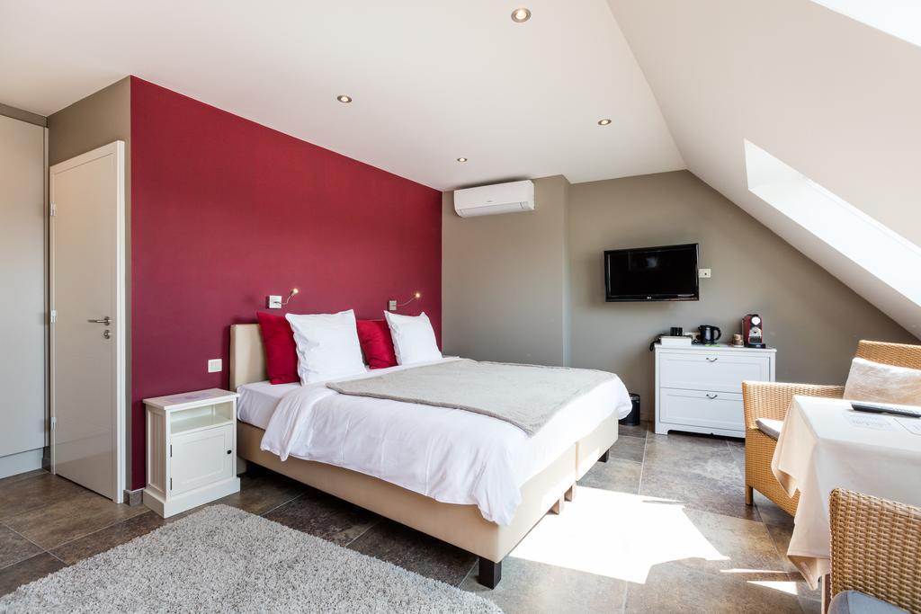 פופרינגה Guesthouse Amfora מראה חיצוני תמונה