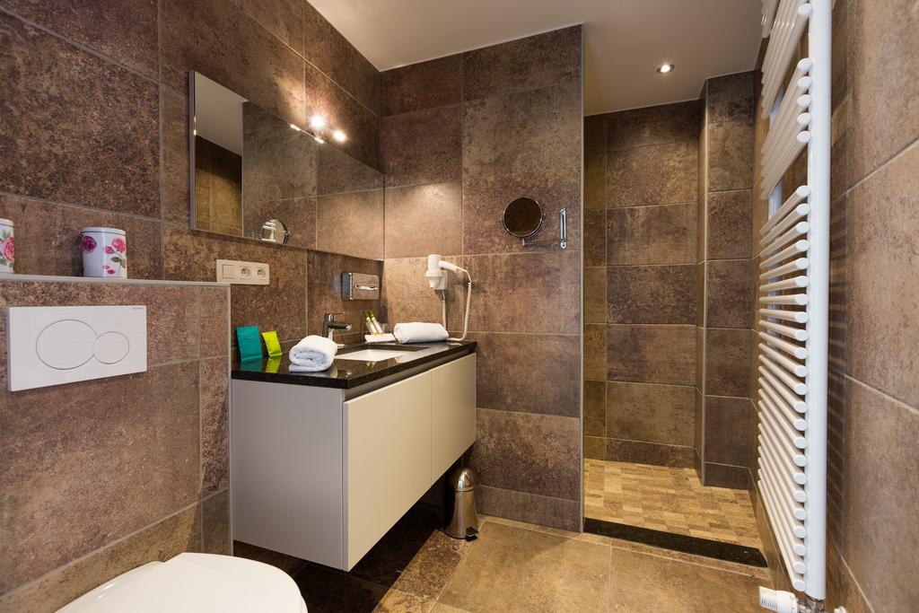 פופרינגה Guesthouse Amfora מראה חיצוני תמונה
